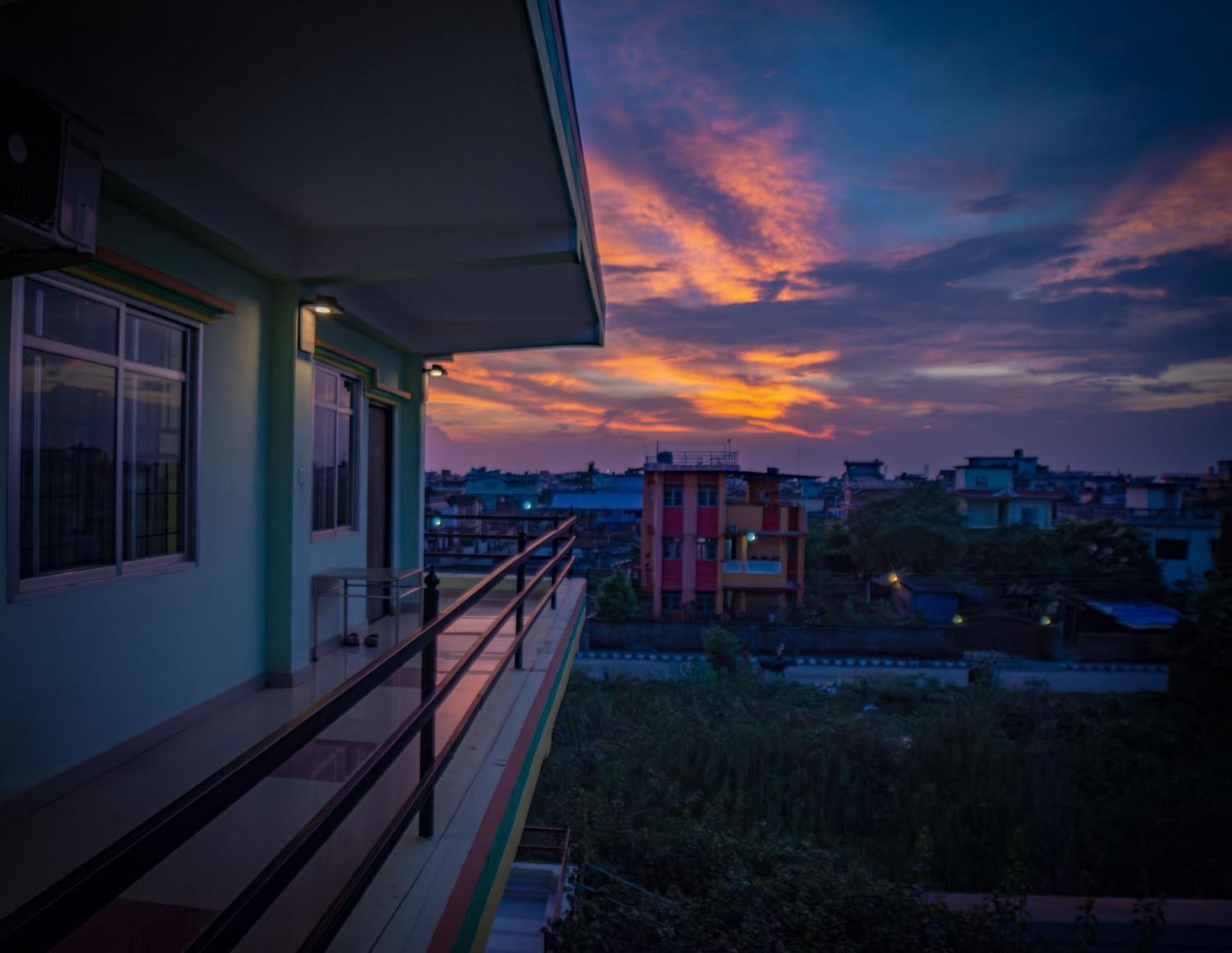 Galaxy Guest House Siddharthanagar Exterior photo