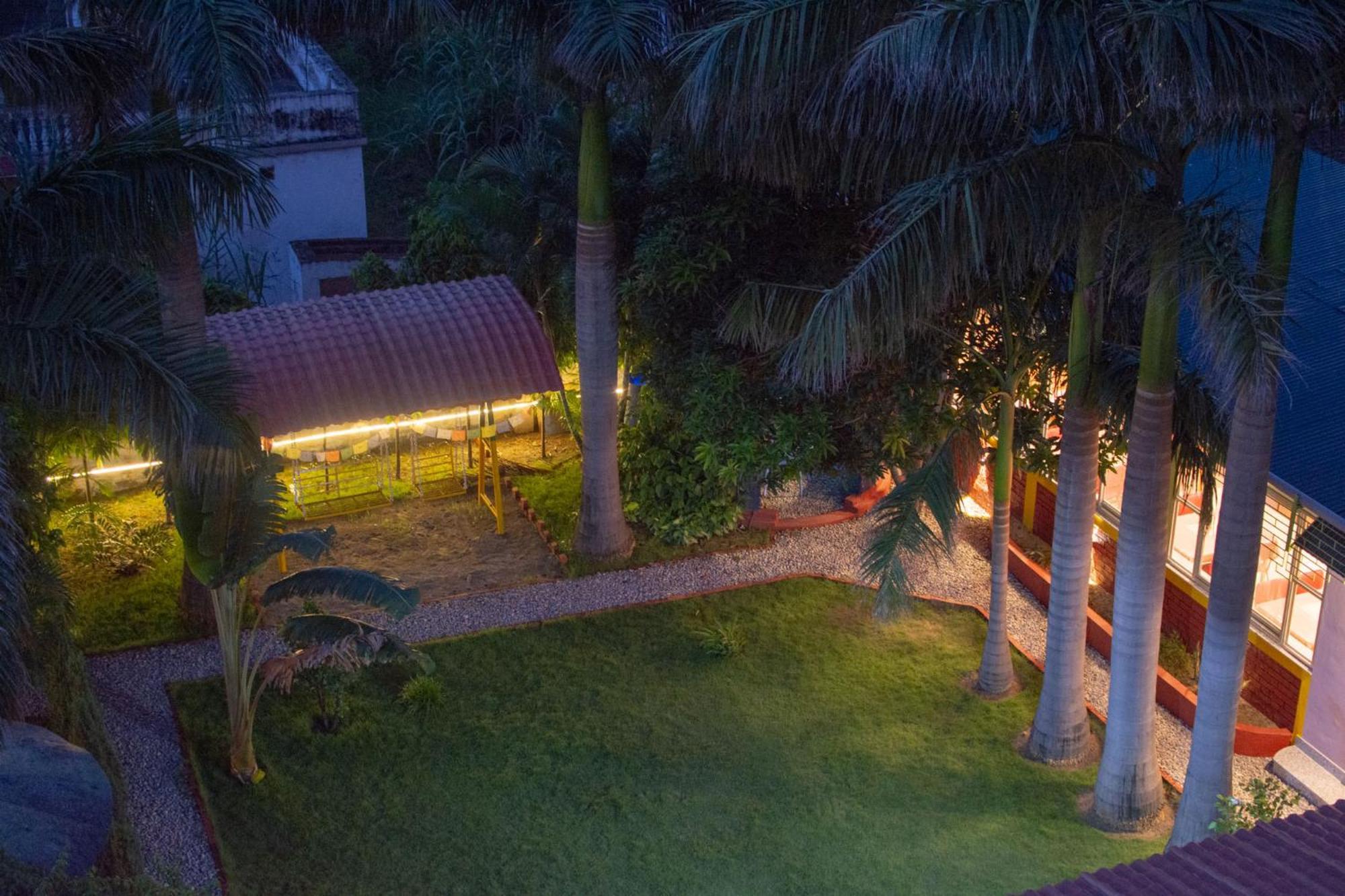 Galaxy Guest House Siddharthanagar Exterior photo
